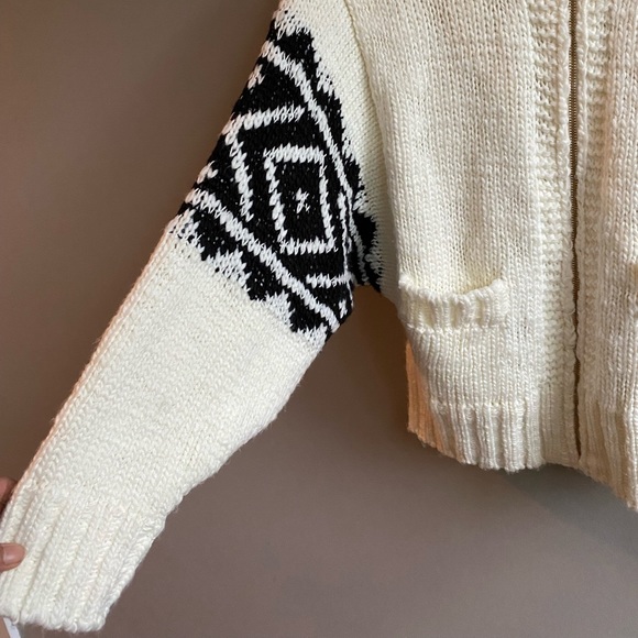 Jens Pirate Booty Beach Bonfire Zip Cardigan in Cream Medium EUC - Picture 4 of 9